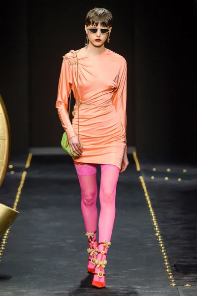 Look 26